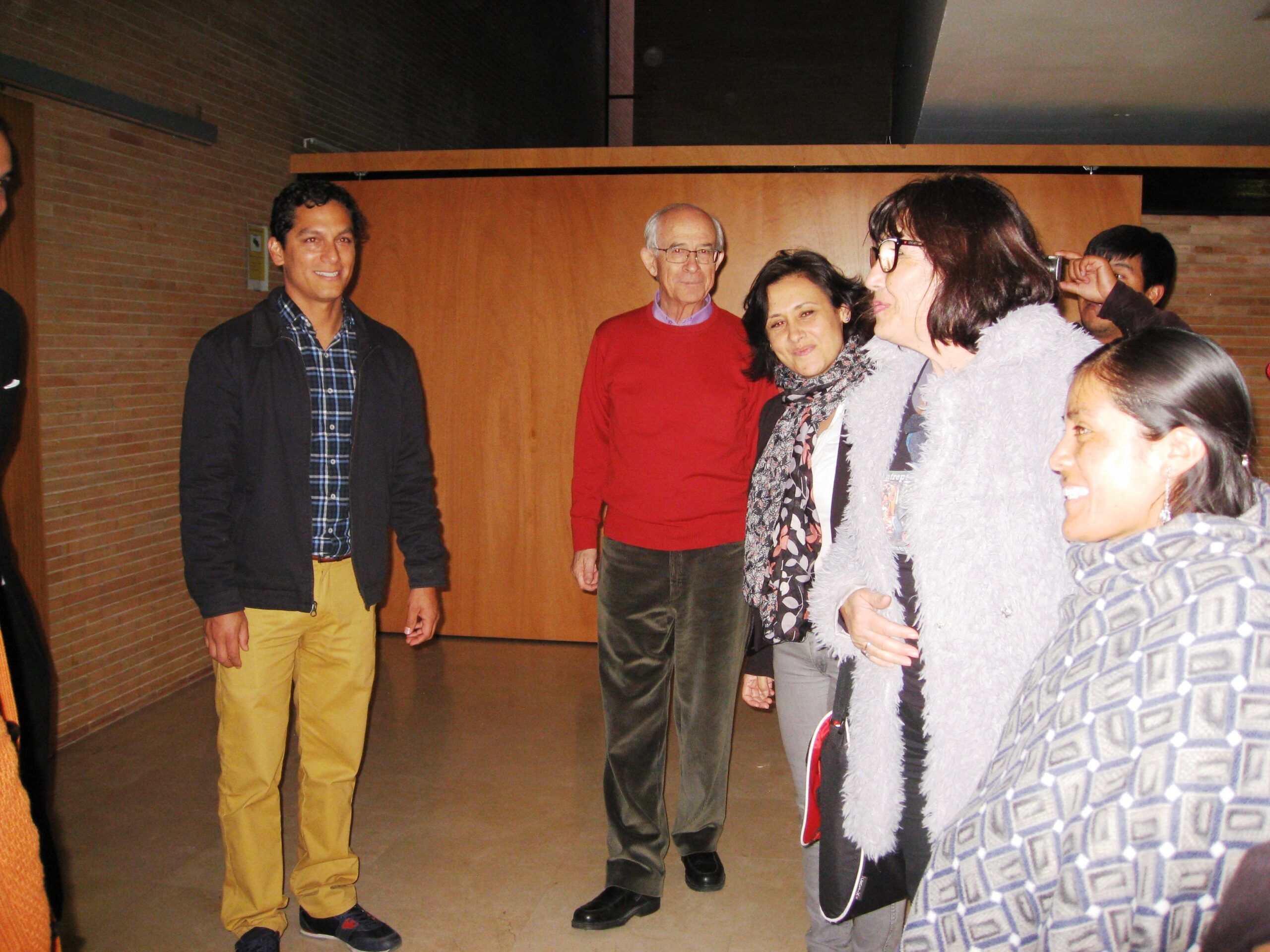 Crónica Cartel Estreno del documental Hija de la Laguna y Charla debate con Nélida Ayay