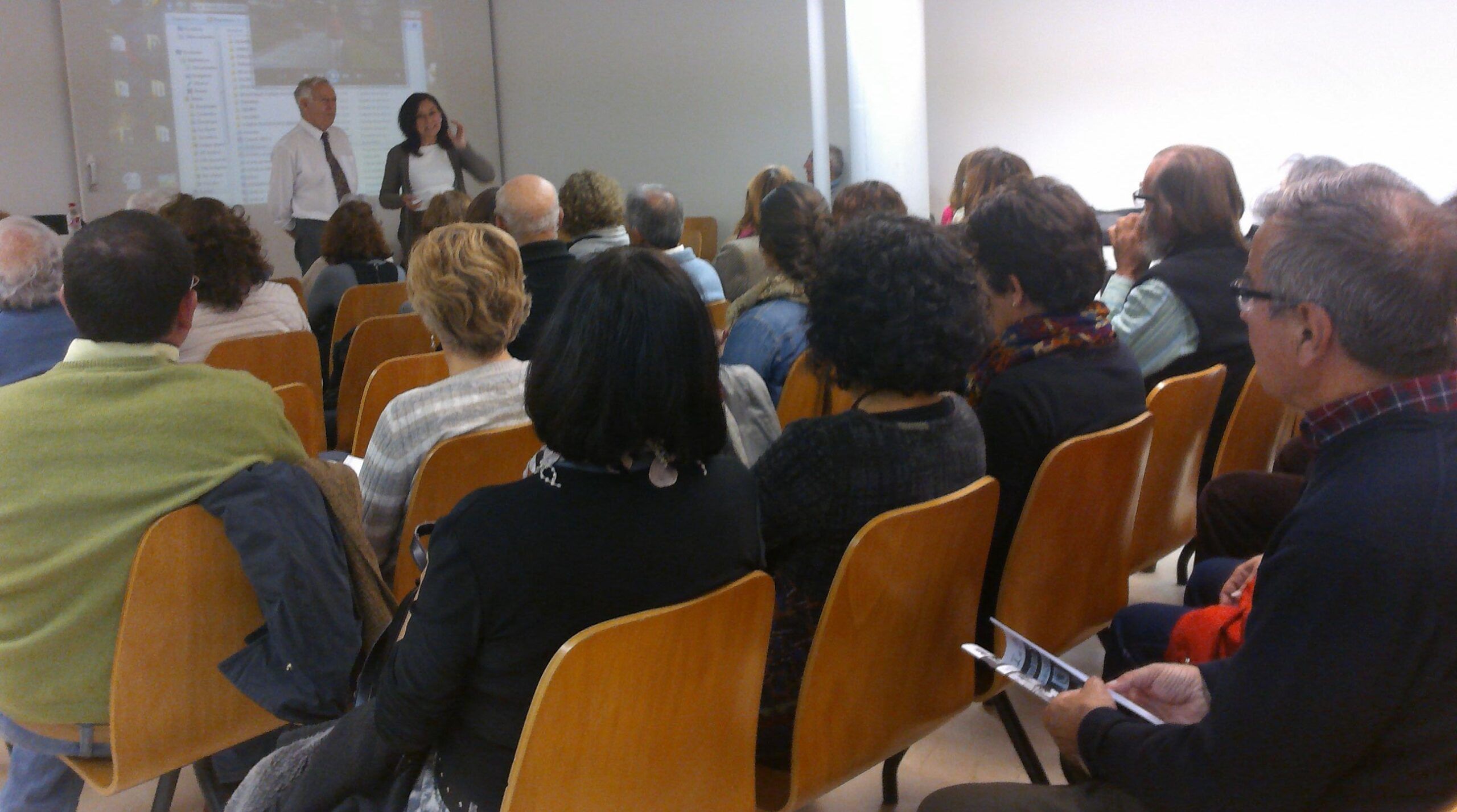 Conferencia Yoga y educación holística. 06 marzo 2015