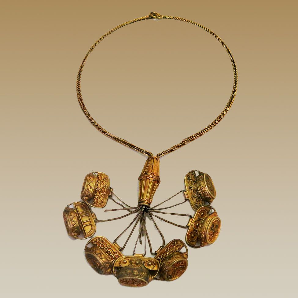 Collar tesoro Carambolo Tartessos